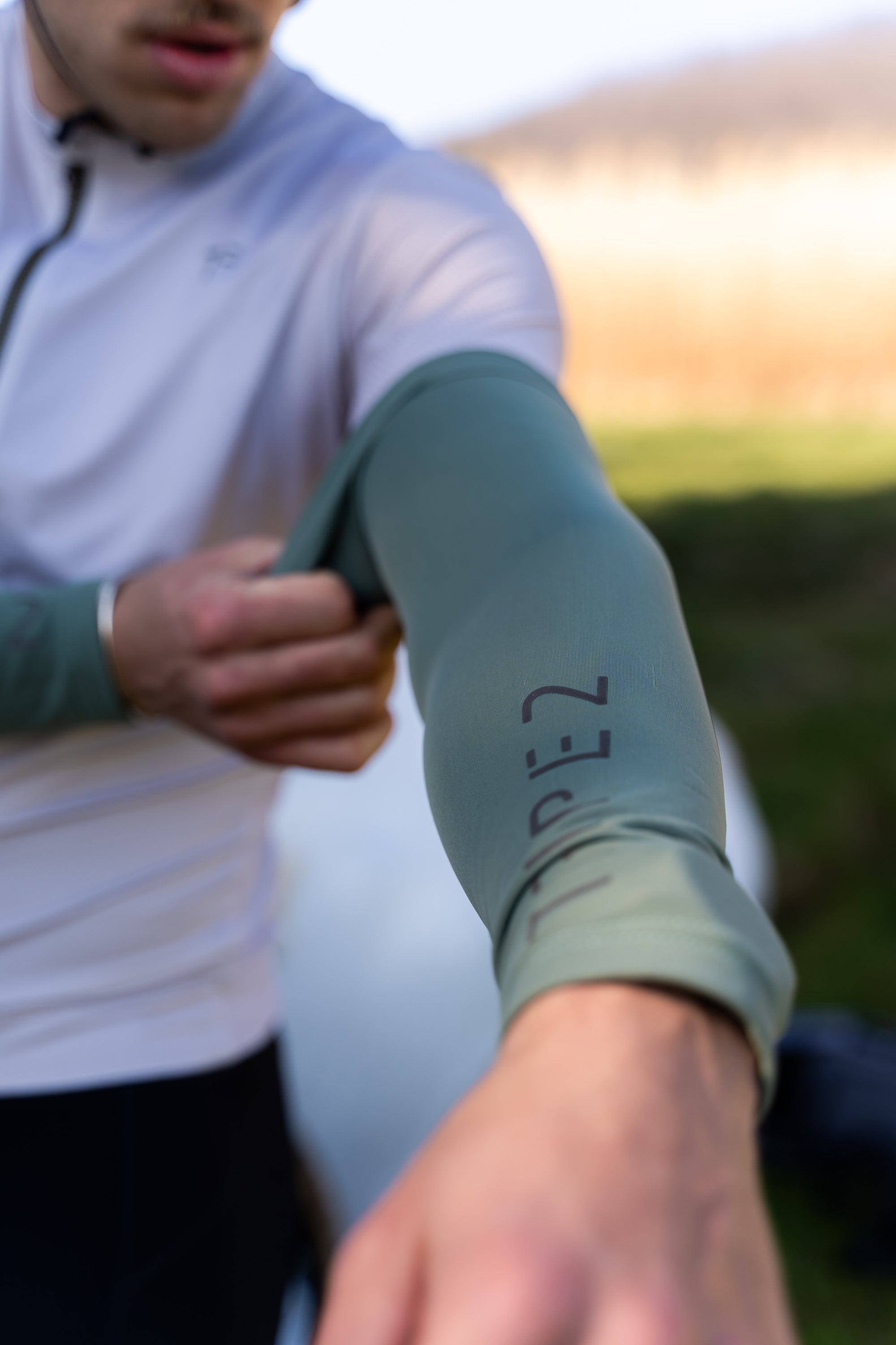 ARM Evo - Ocean Waste Fleece Armlinge