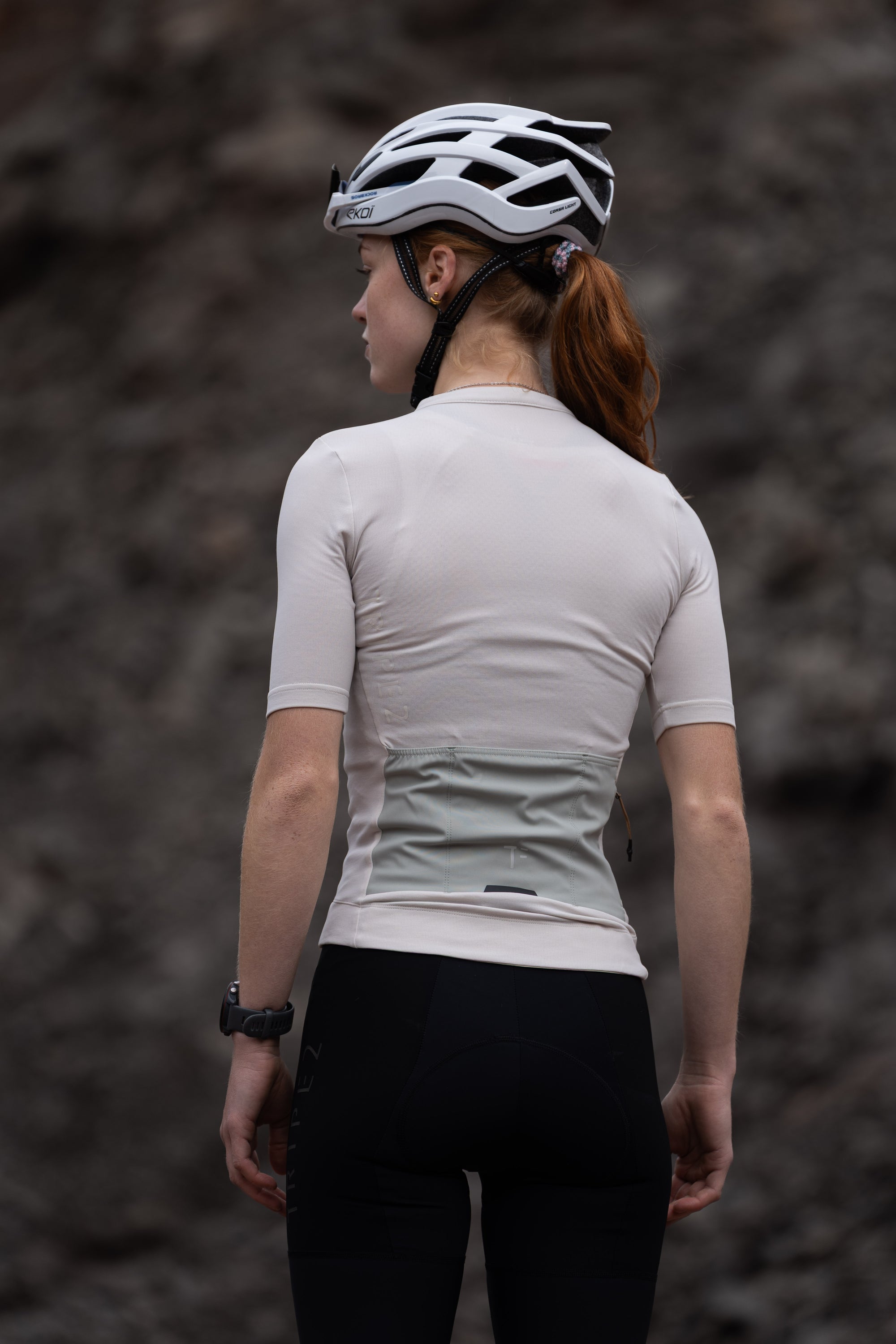 Women‘s - VELOZIP Merino Tech - Gravel and Bikepacking Merino Jersey