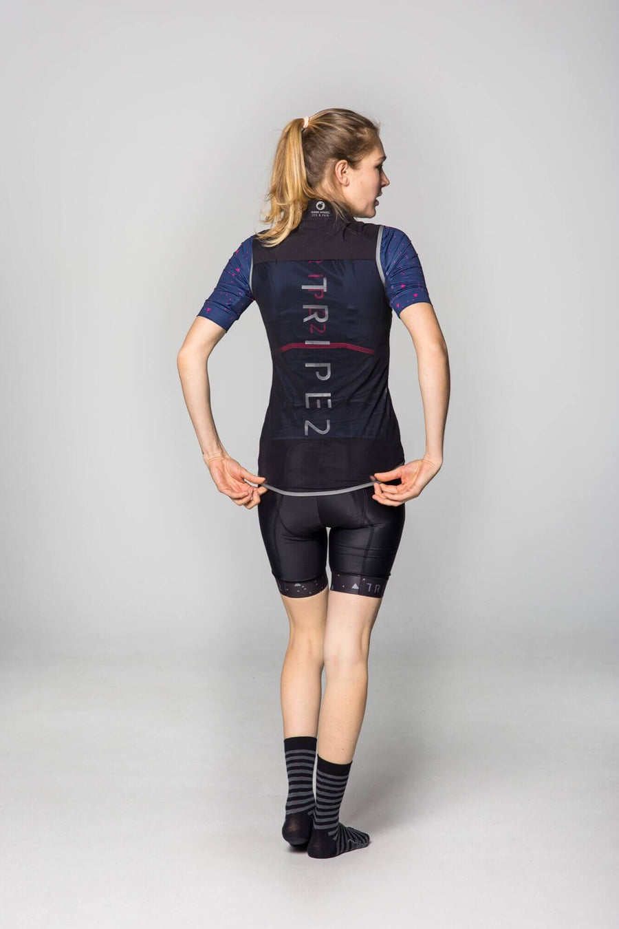 Women‘s - KAMSOOL Een Westen % OUTLET ARCHIV 1st Edt. Anthracite Frühjahr / Sommer Herbst / Winter Jacken & Westen L M Mountainbike PFC Free PRO - Tight - Race Cut Recycled Polyamide Road & Gravel S spo-default spo-disabled spo-notify-me-disabled tops Winter-Guide315 Women XS