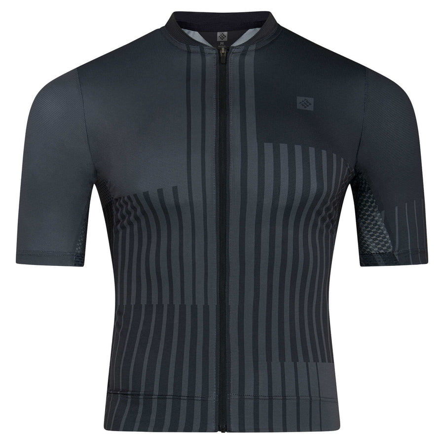 Men‘s - VELOZIP Evo Moonless Night Radtrikots 3rd Edt. Bluesteel EVO - Comfortable - Training Cut Frühjahr / Sommer Gold Flame Herren309 Indoor Cycling L M Men Moonless Night New Arrivals186 Radtrikots193 Recycled Polyester Recycled Polyester188 Road & Gravel205 S spo-default spo-disabled spo-notify-me-disabled XL XXL