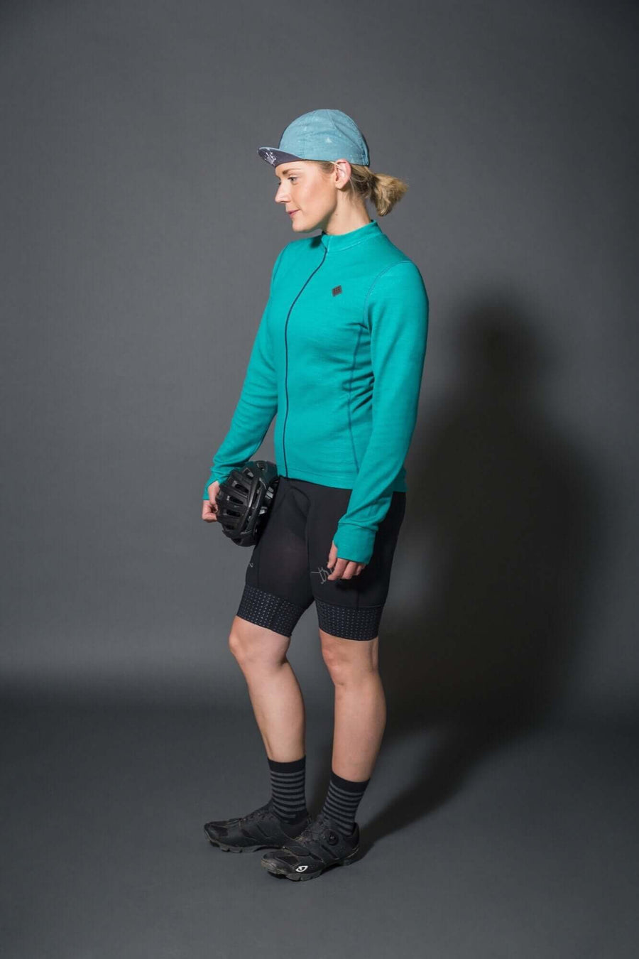 Women‘s - VELOZIP LS Nul Radtrikots % OUTLET ARCHIV 1st Edt. Anthracite Beet Red EVO - Comfortable - Training Cut Frühjahr / Sommer Gravel Herbst / Winter Jacken & Westen L Lapis M Merino Radtrikots Road & Gravel S spo-default spo-disabled spo-notify-me-disabled Tencel tops Winter-Guide315 Women XS